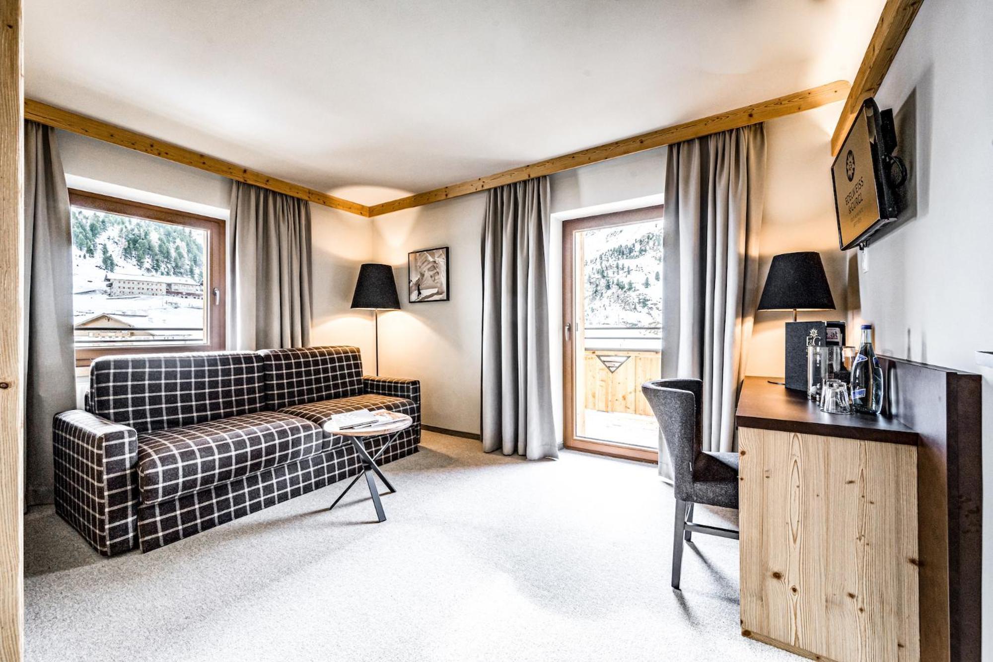 Hotel Edelweiss & Gurgl オーバーグールグル 部屋 写真