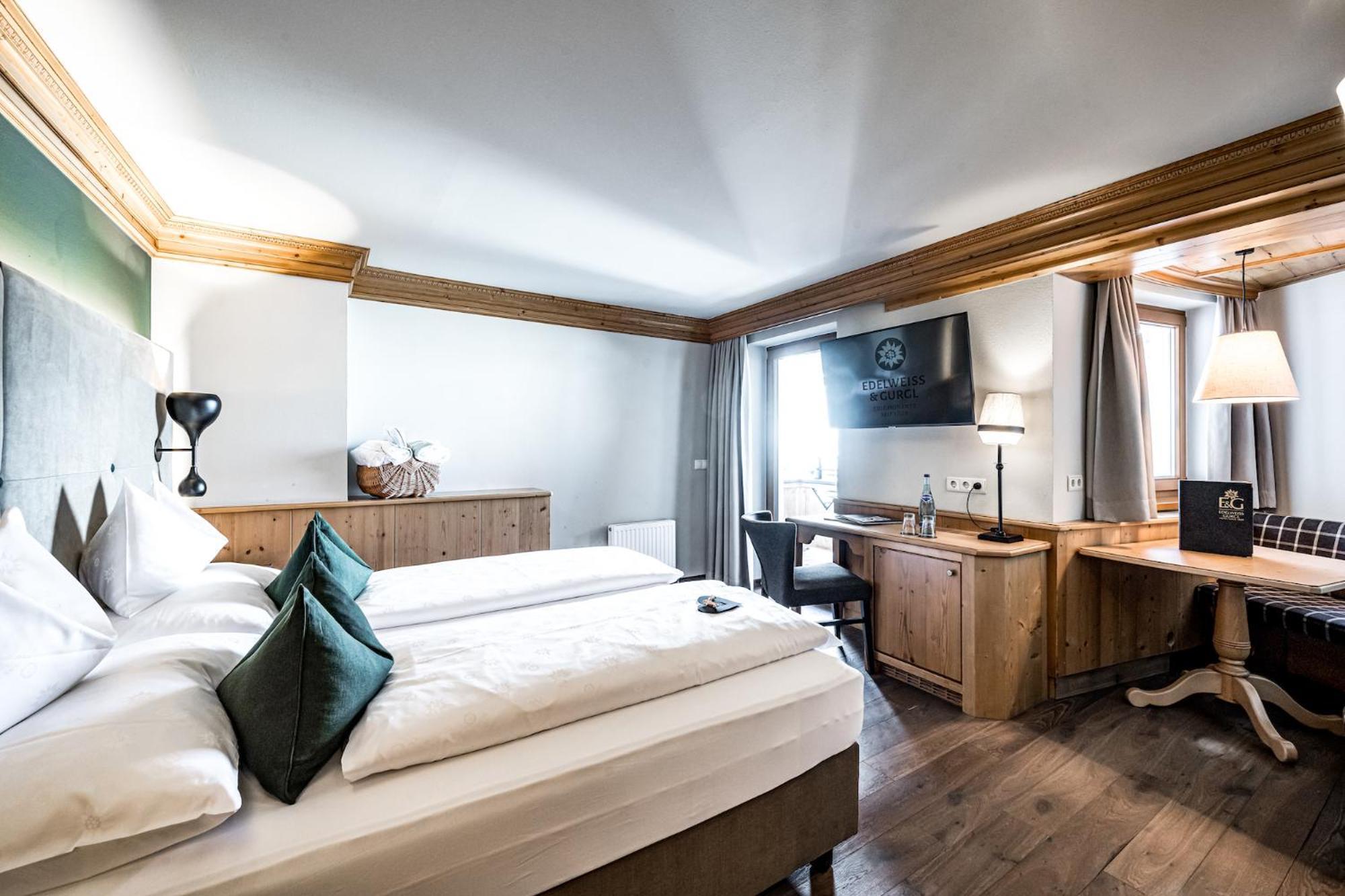 Hotel Edelweiss & Gurgl オーバーグールグル 部屋 写真