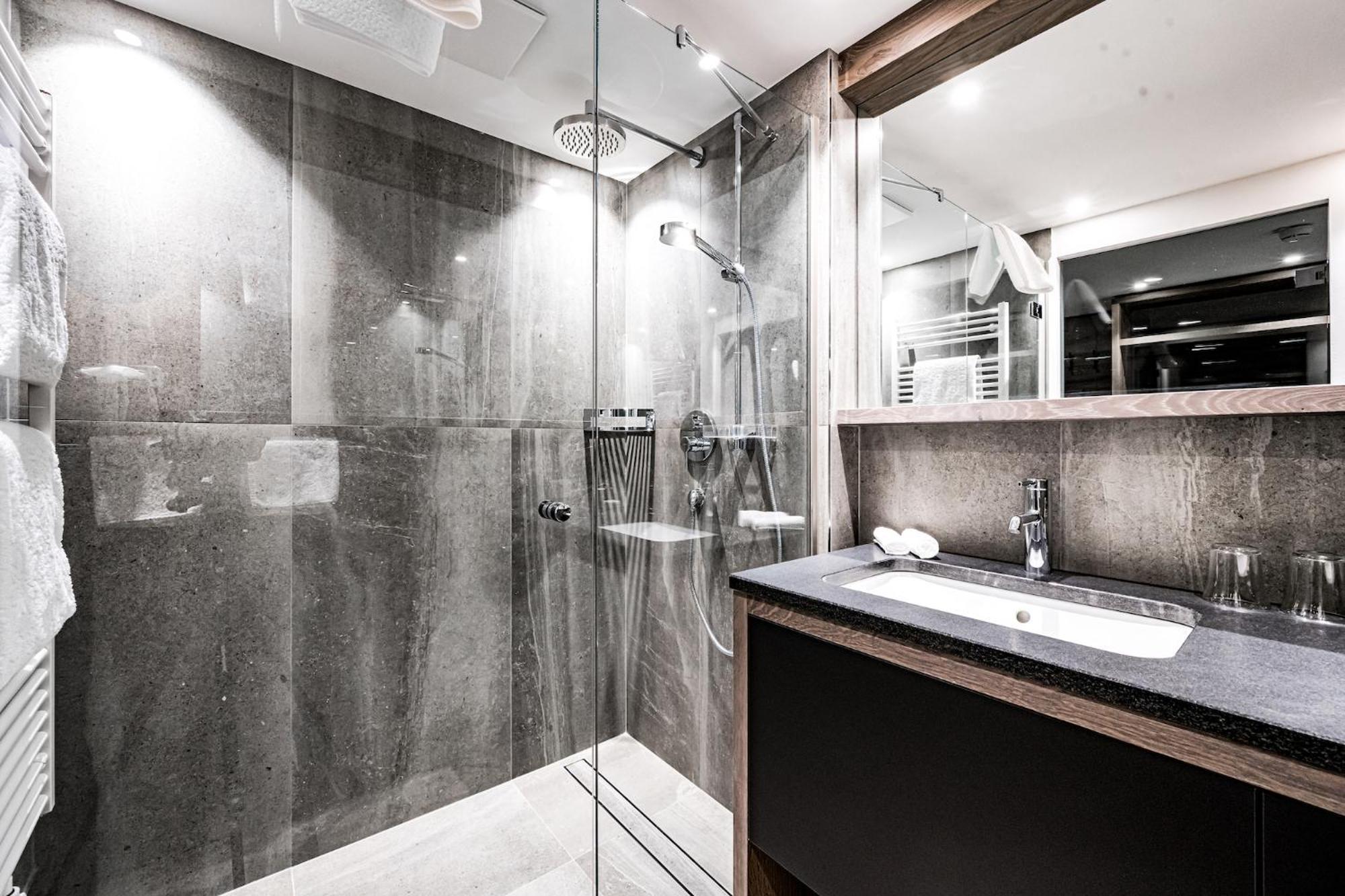 Hotel Edelweiss & Gurgl オーバーグールグル 部屋 写真